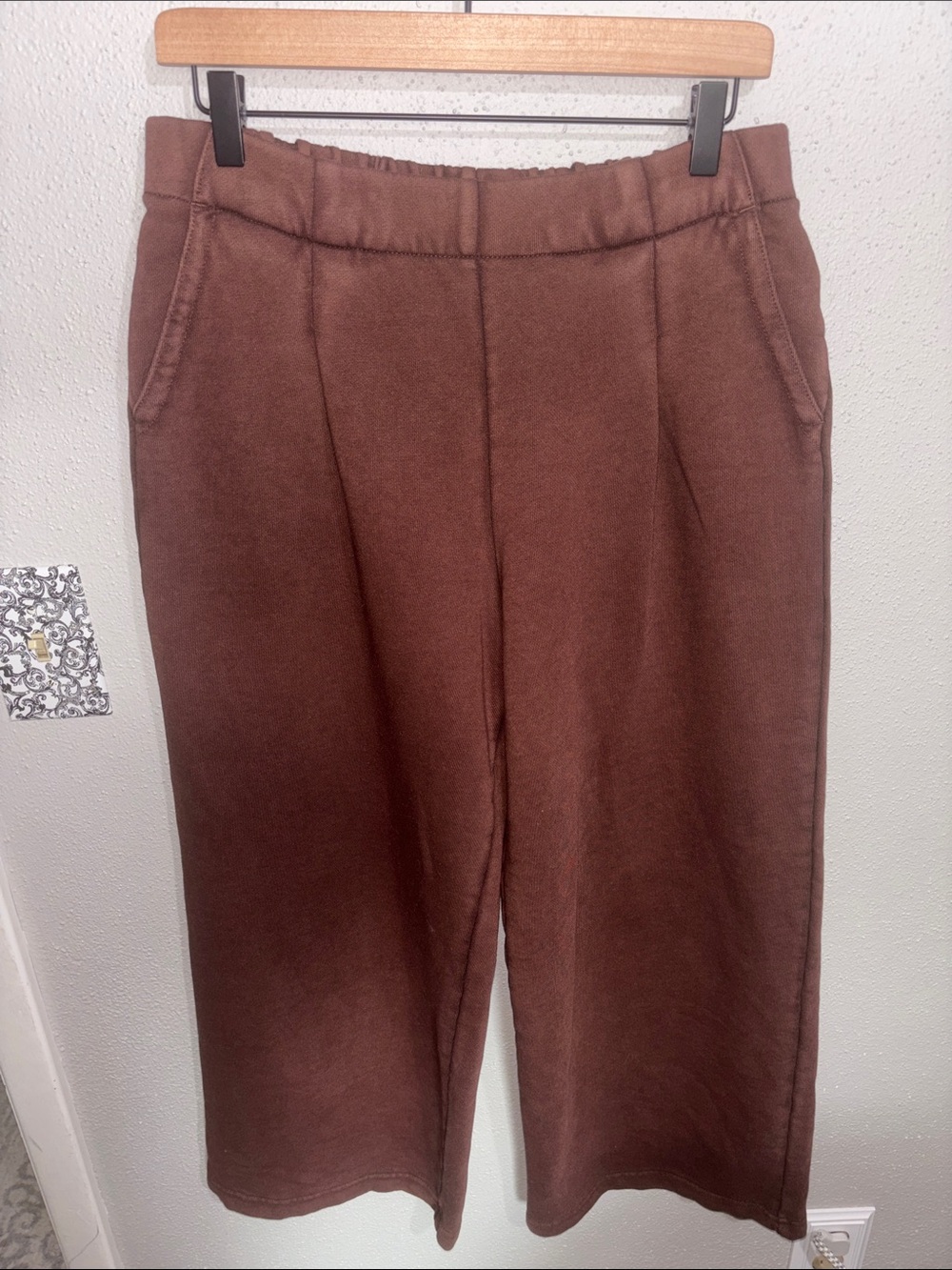 aerie Wide-Leg Pull-On Pants in Chocolate Brown (size Medium Short)